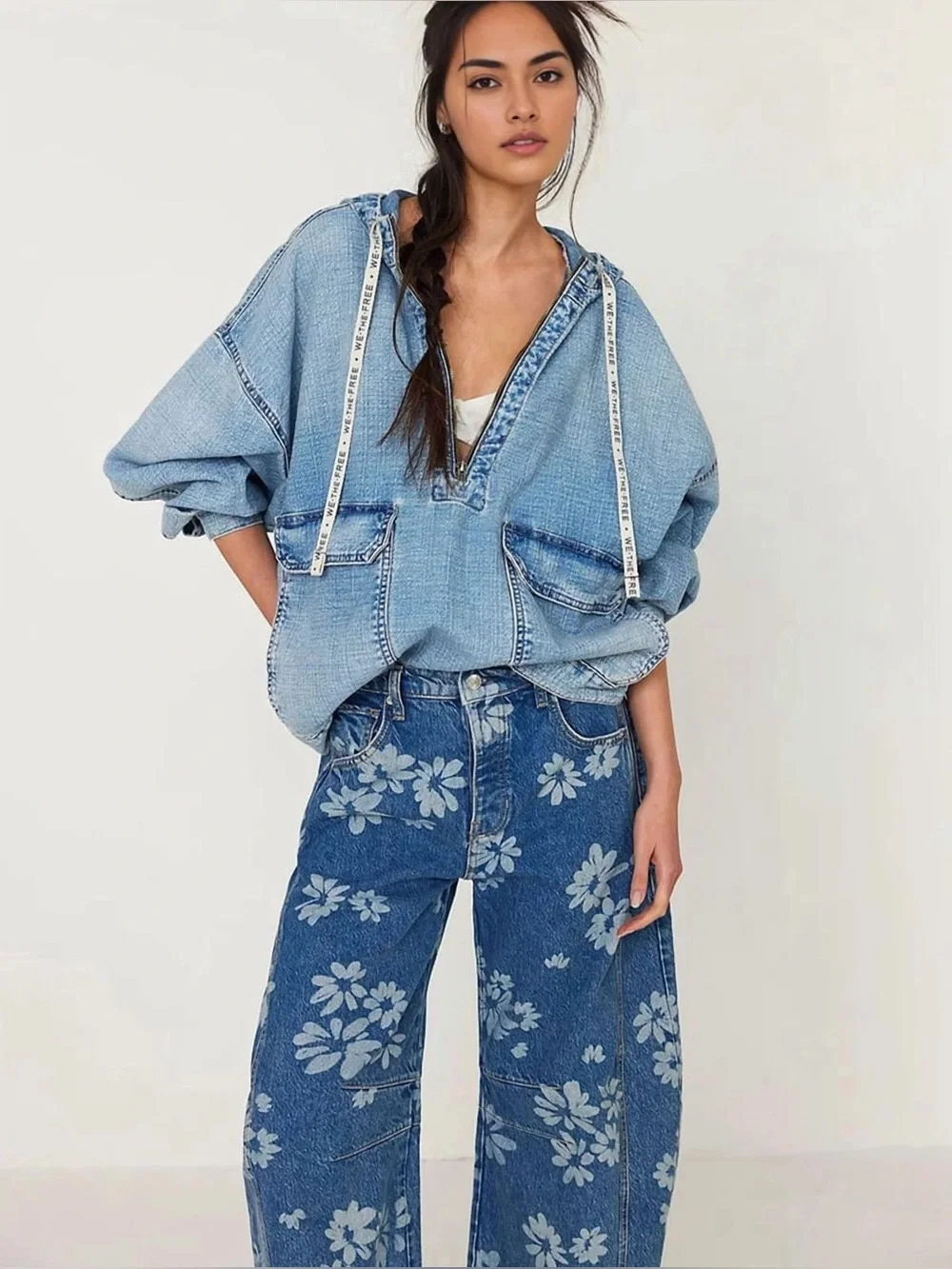 We The Free
Good Luck Flower Printed Barrel Jeans - Picture 2 of 13